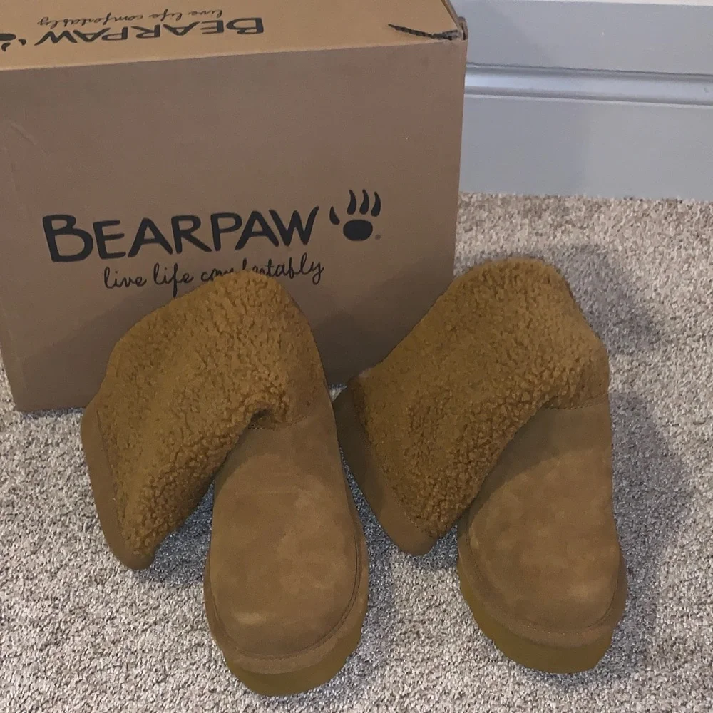 BearPaw Women's Tan Sherpa Winter Boots